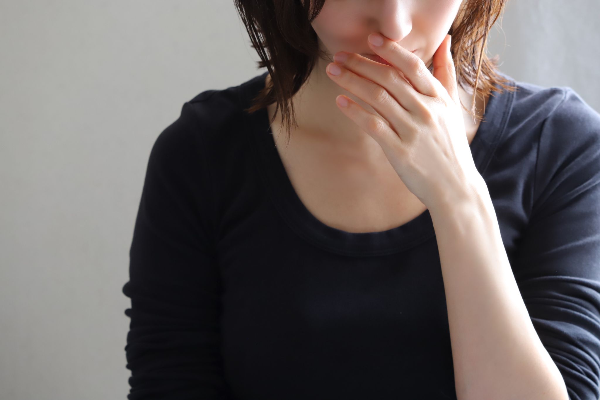 裏側矯正で口内炎ができる原因と対処法を医師が解説